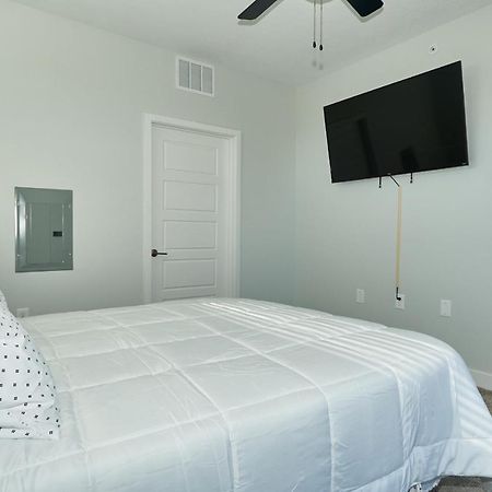 Modern Dwntwn 1 Bdrm Apt Pool Gym Free Parking Indianapolis Esterno foto