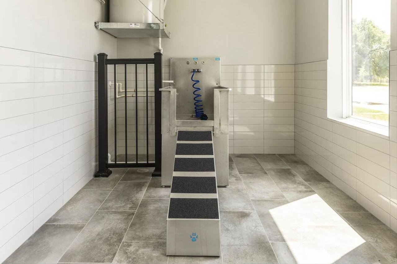 Modern Dwntwn 1 Bdrm Apt Pool Gym Free Parking Indianapolis Esterno foto